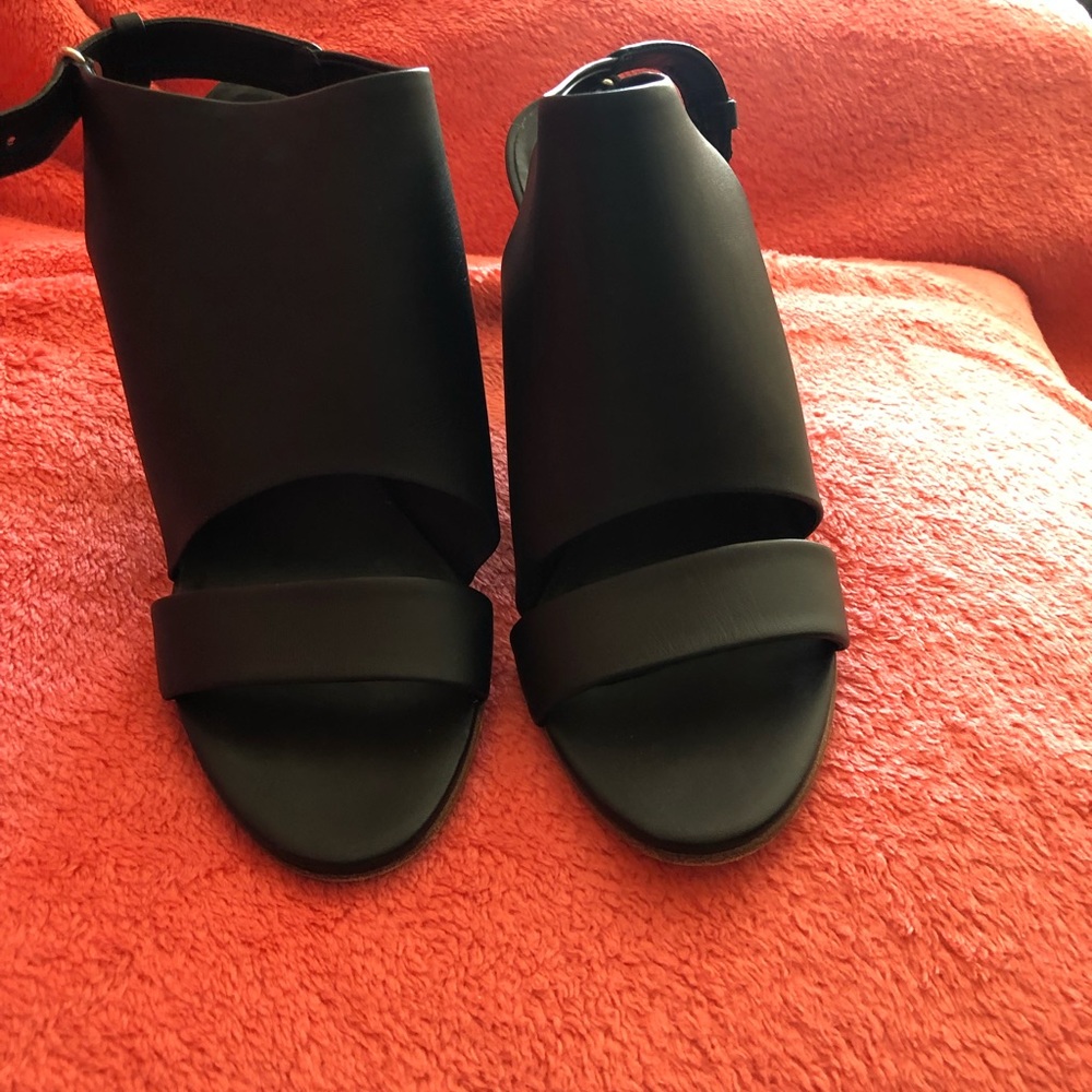 New Without Tags VINCE leather and cork wedges